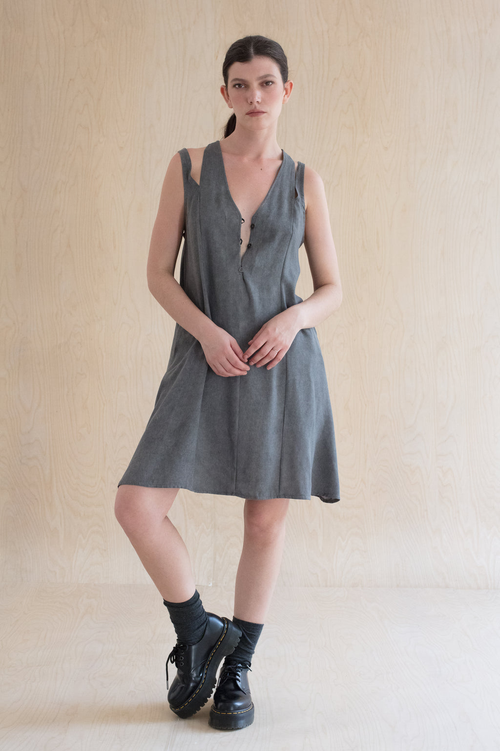 Off-The-Shoulder Dress -  שמלה כתפיות נשפכות