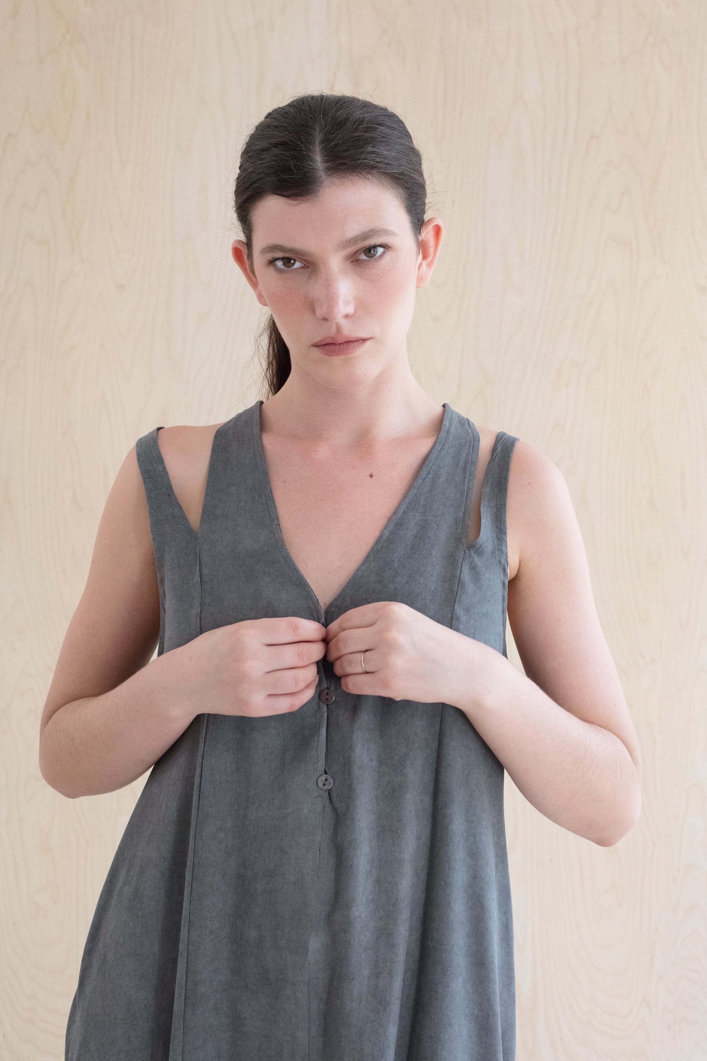 Off-The-Shoulder Dress -  שמלה כתפיות נשפכות