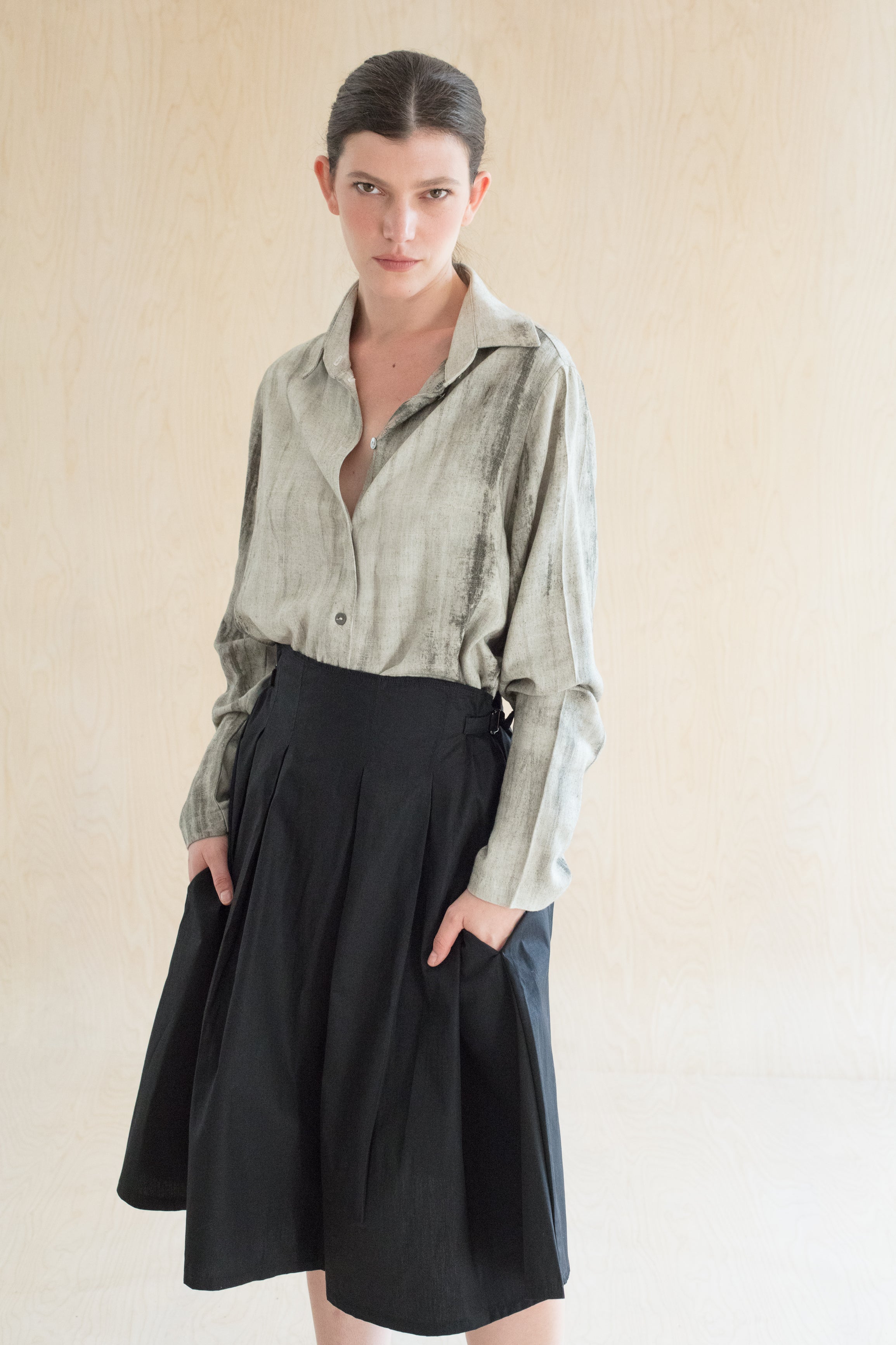 SENSU skirt -  חצאית קפלים שחורה