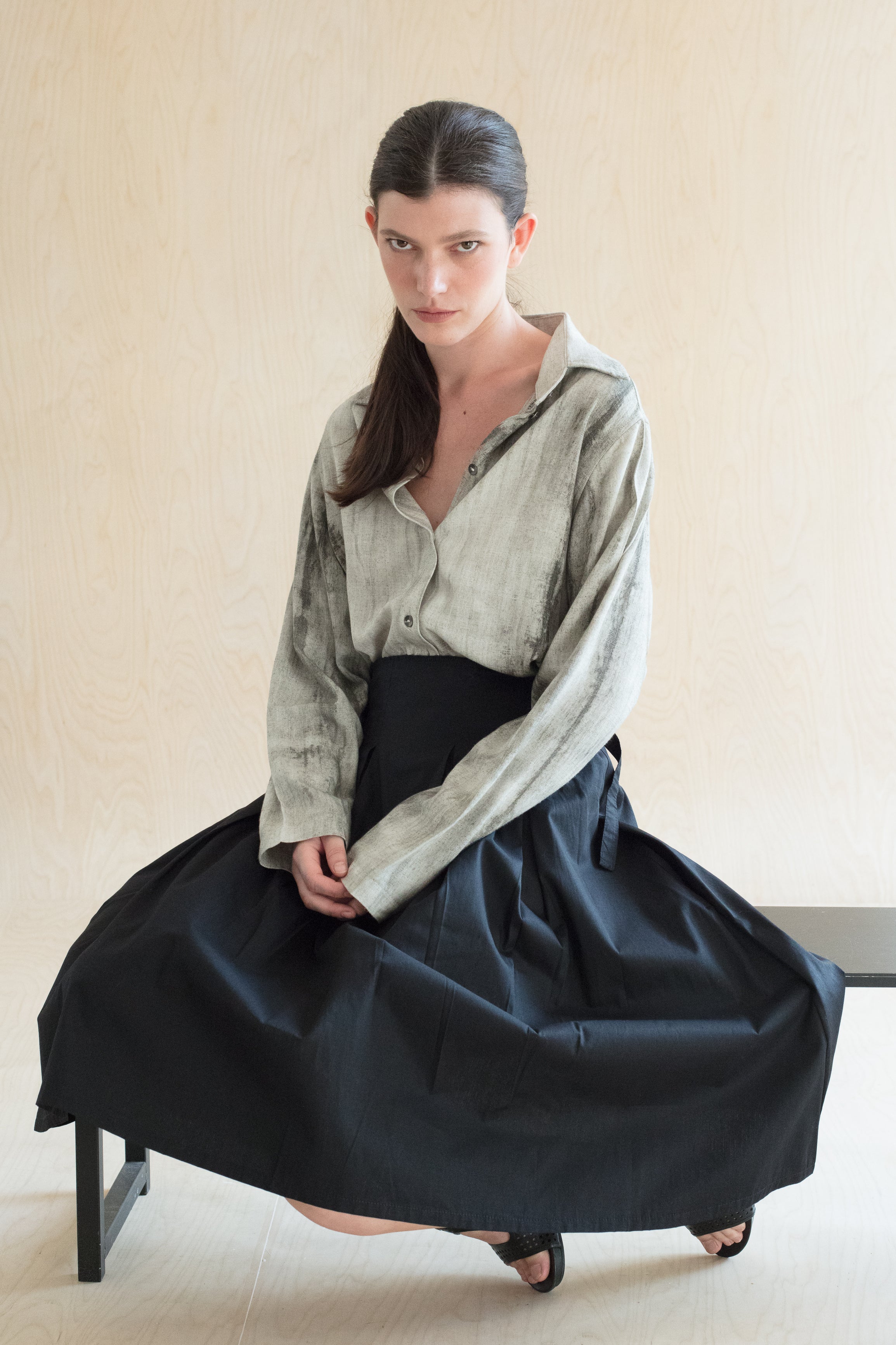 SENSU skirt -  חצאית קפלים שחורה