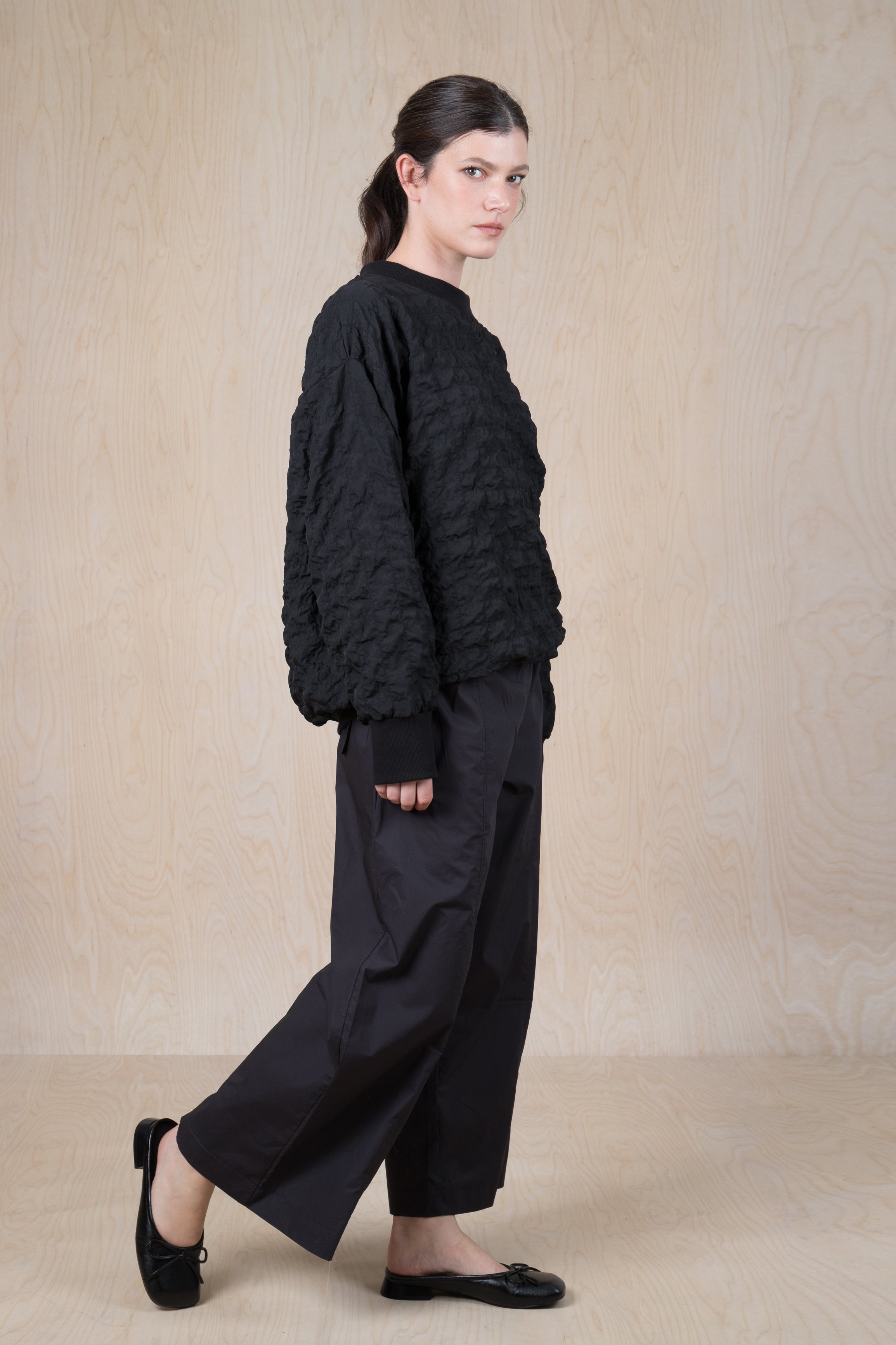 SHIRRED top - טופ כיווצים שחור