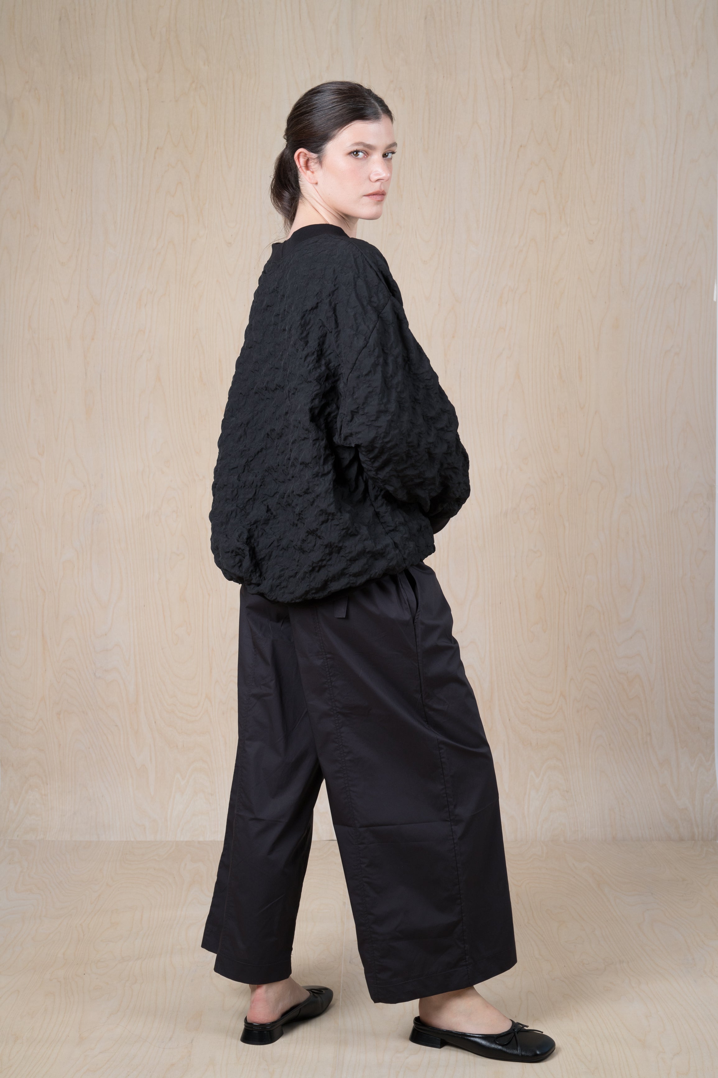 SHIRRED top - טופ כיווצים שחור