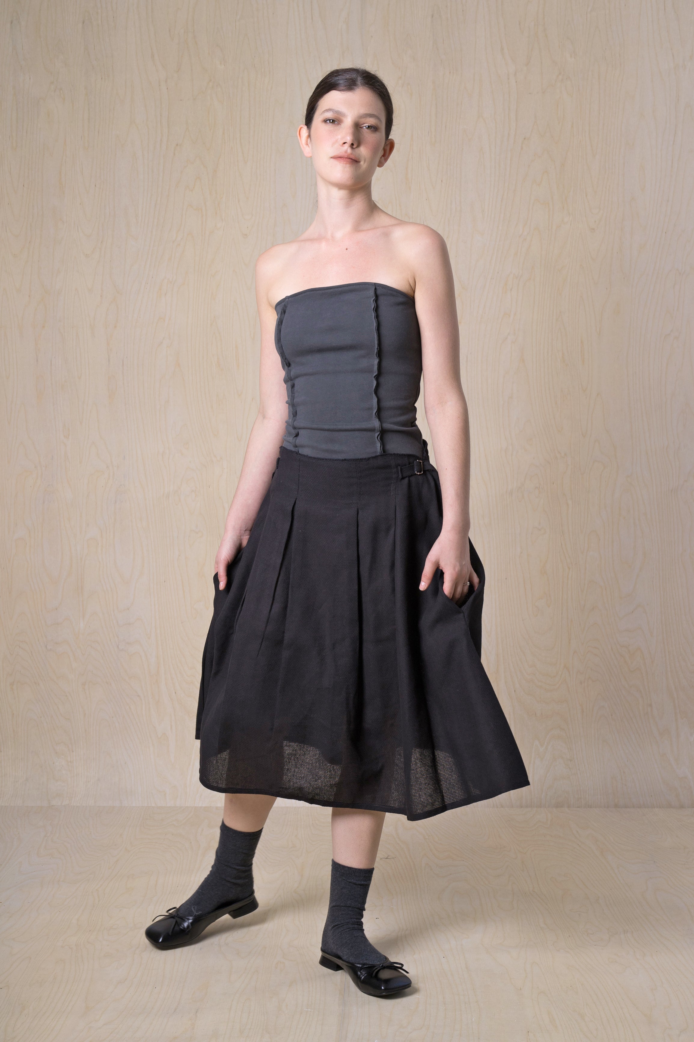 MESH skirt -  חצאית קפלים אוורירית