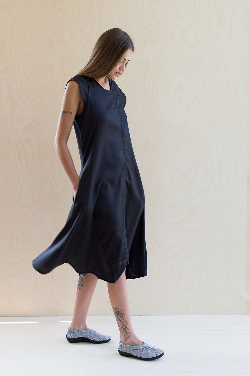 BLACK MEMO dress