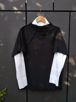 SQUARES Stand Collar Top