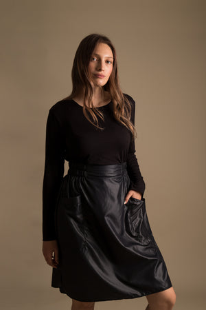 NYLON Black Pockets Skirt High Waist 